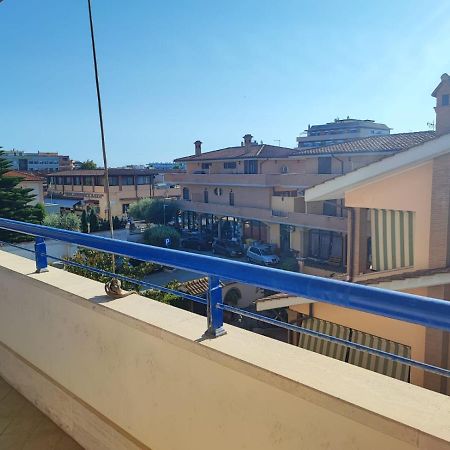Red Lux Apartment Fiumicino Zewnętrze zdjęcie