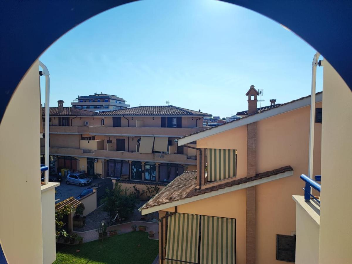 Red Lux Apartment Fiumicino Zewnętrze zdjęcie